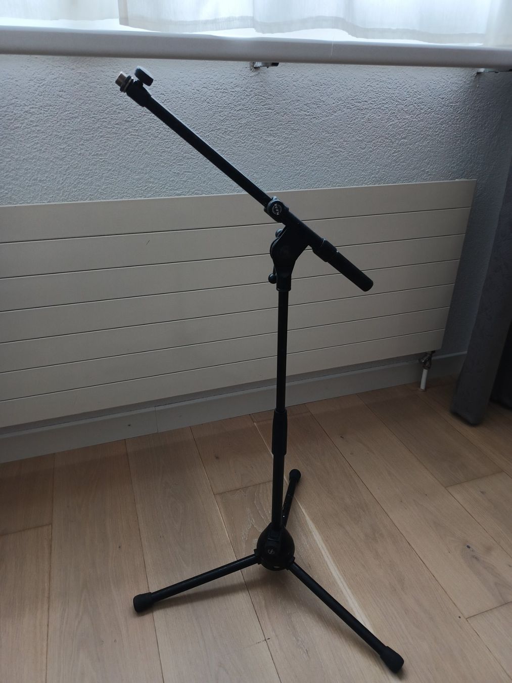 Supporti per strumenti musicali & leggii: K&M Mikrofonständer, Stativ halbhoch – Usato da Muolen venduto da Brassmaster27