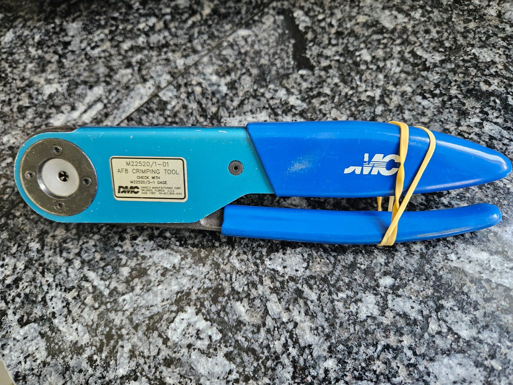DMC Alle Werkzeuge: DMC AF8 Crimpzange – Gebraucht aus Untervaz von FullFlap777