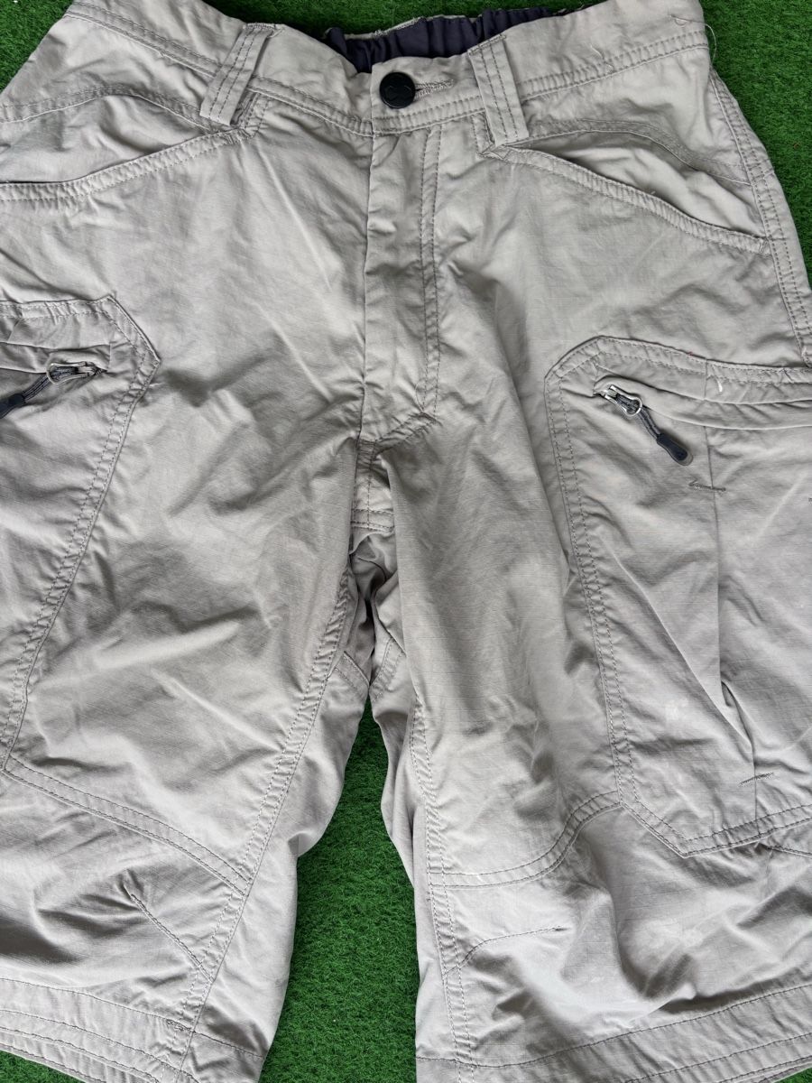 Hosen: Kurze Hosen Gr.S Tog 24 – Gebraucht aus Zug von Biki72 1