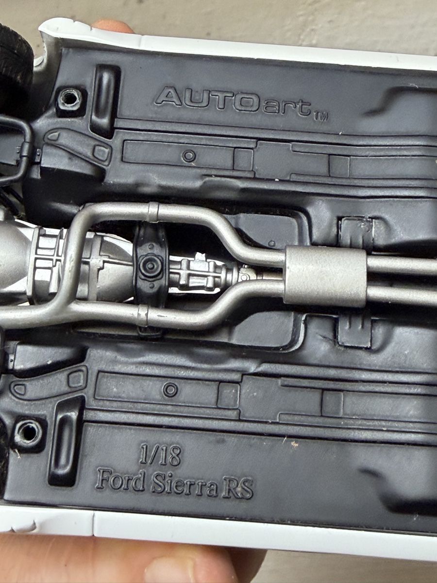 Ford Modellautos: Modelauto Ford Sierra rs 1:18  – Gebraucht aus Herzogenbuchsee von ioa_zcm6 9