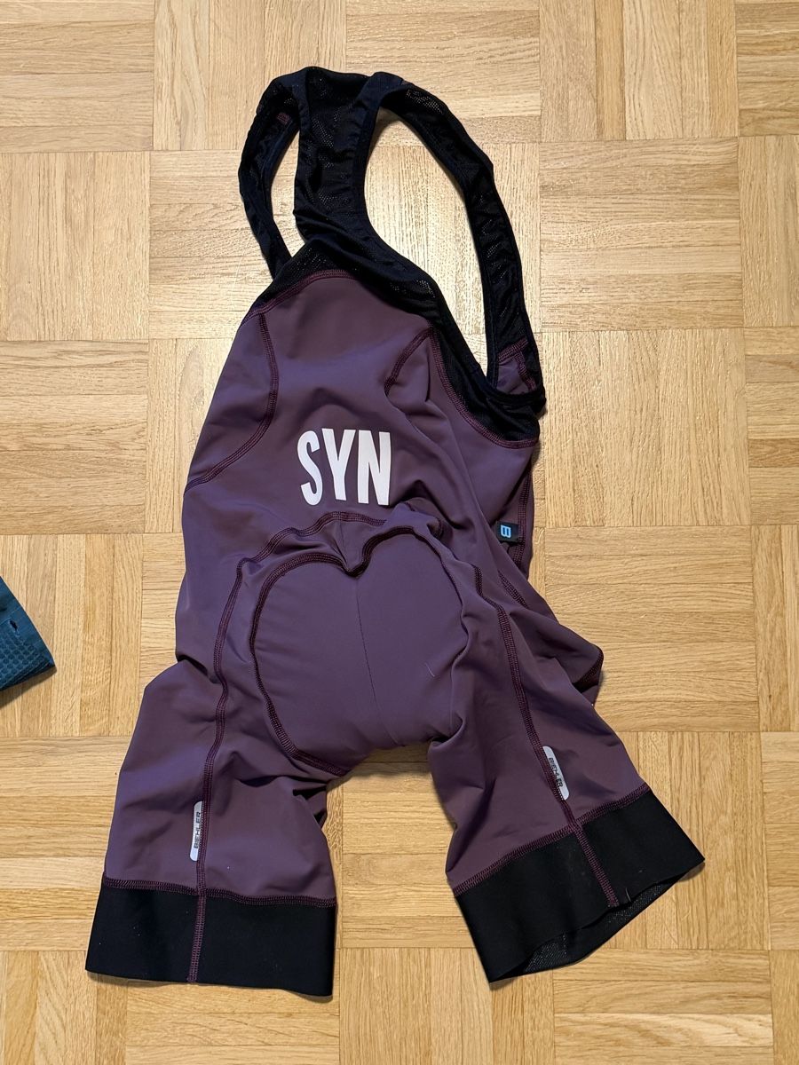Maillots de corps & Pantalons: Biehler SYN Bib – D'occasion à Rheinfelden par DA__RIO 1