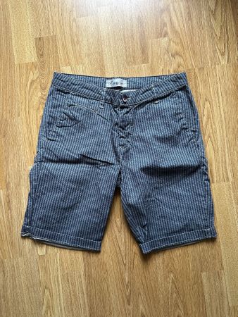 Kurze Hosen / Shorts