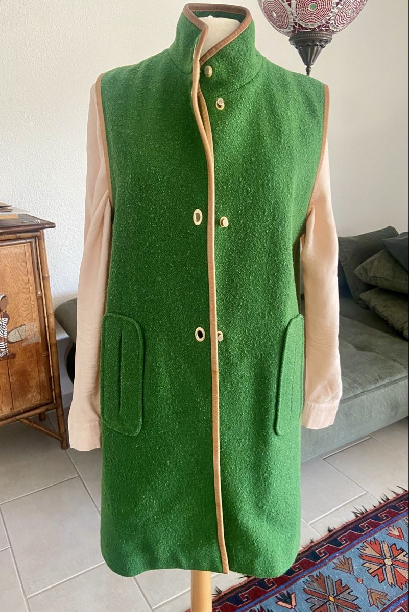 Missoni Mäntel: Missoni Wool Blend Vest, IT 42, FR 38 – Gebraucht aus Arni AG von LunaMeadow
