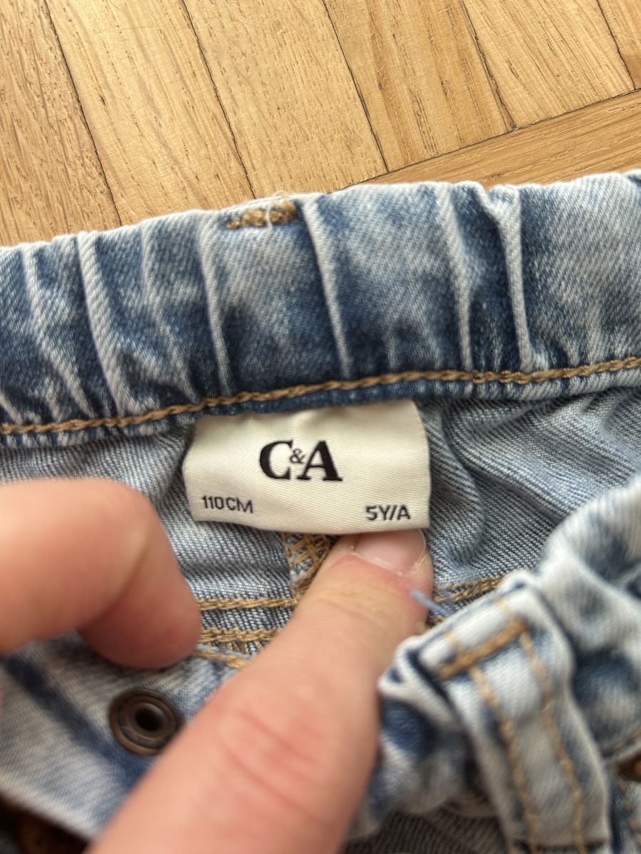 Pantaloni: Jeanshose C&A, Grösse 110 – Usato da Engelburg venduto da Quinti15 1