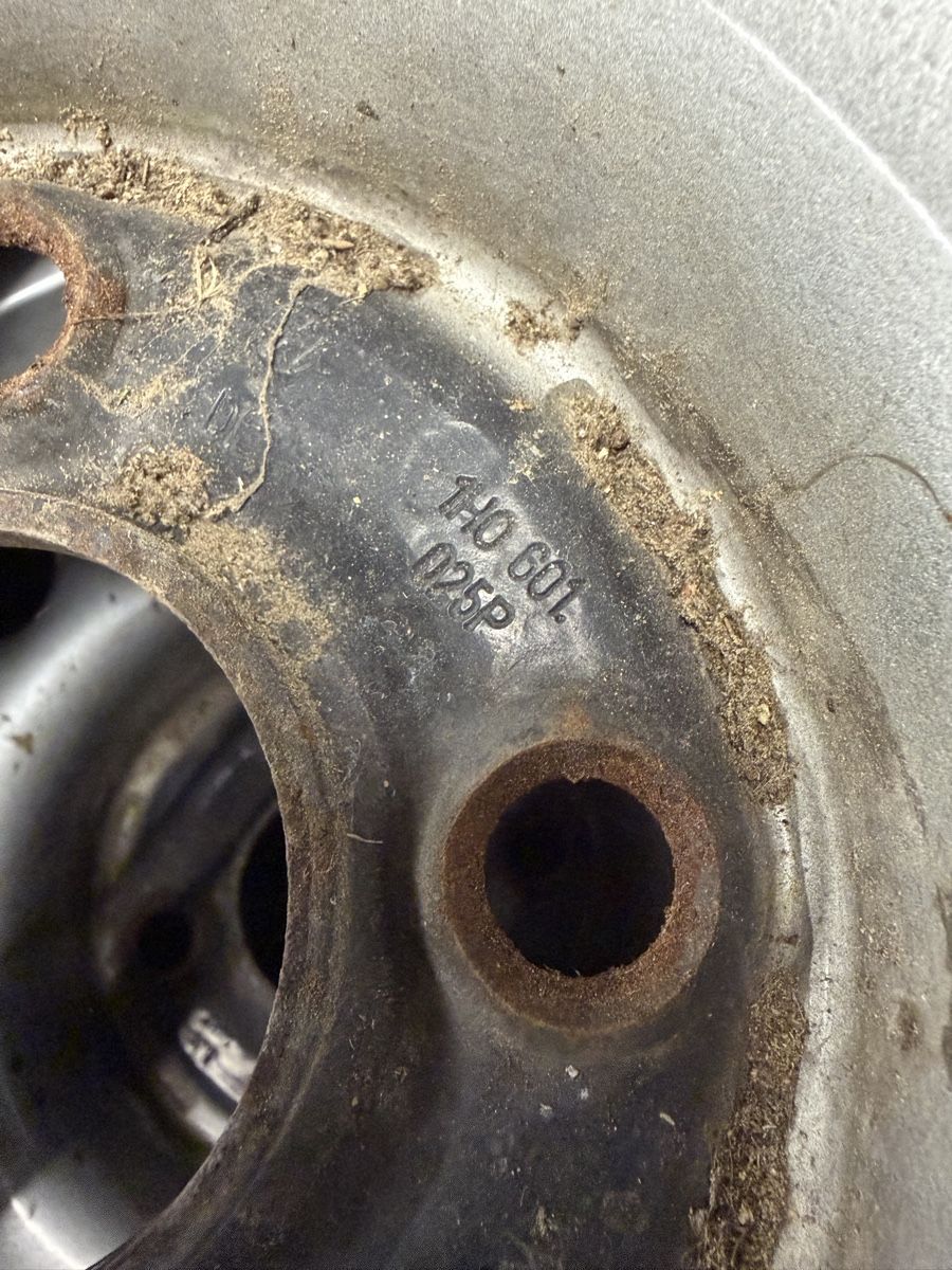 Volkswagen Jantes: VW Stahlfelgen 4x100 – D'occasion à Steinach par Remo.217 2
