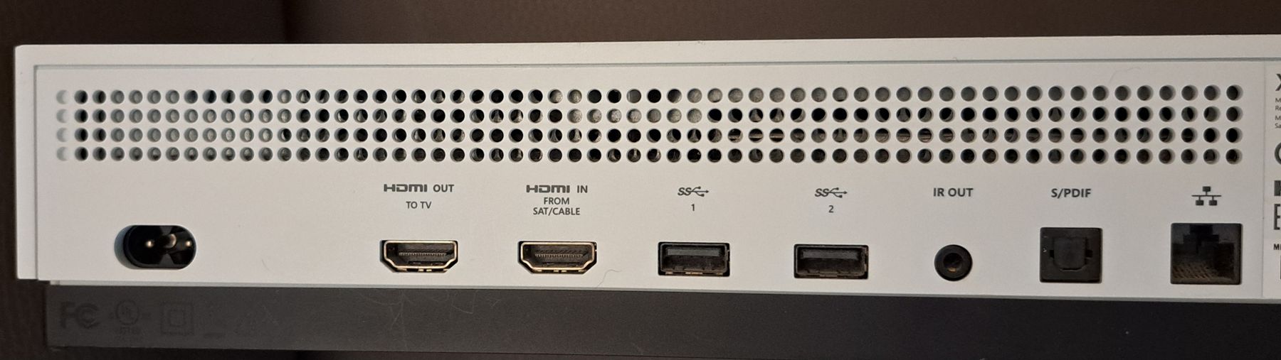 Microsoft Konsolen: XBOX ONE mit 1 controller Kabel und HD – Gebraucht aus Biel/Bienne von Sasha4u 5