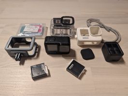 GoPro HERO 12 Black + Zubehör-Set (Akkus, Charger, Gehäuse)
