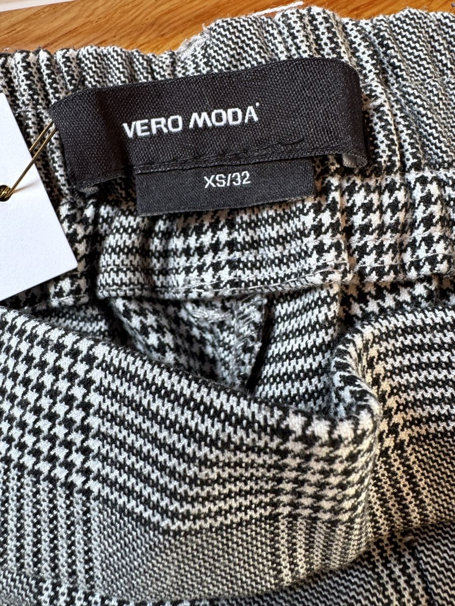Hosen: Vero Moda Hose / Freizeithose / Grösse XS/32, – Gebraucht aus Hünibach von s.leptir 3