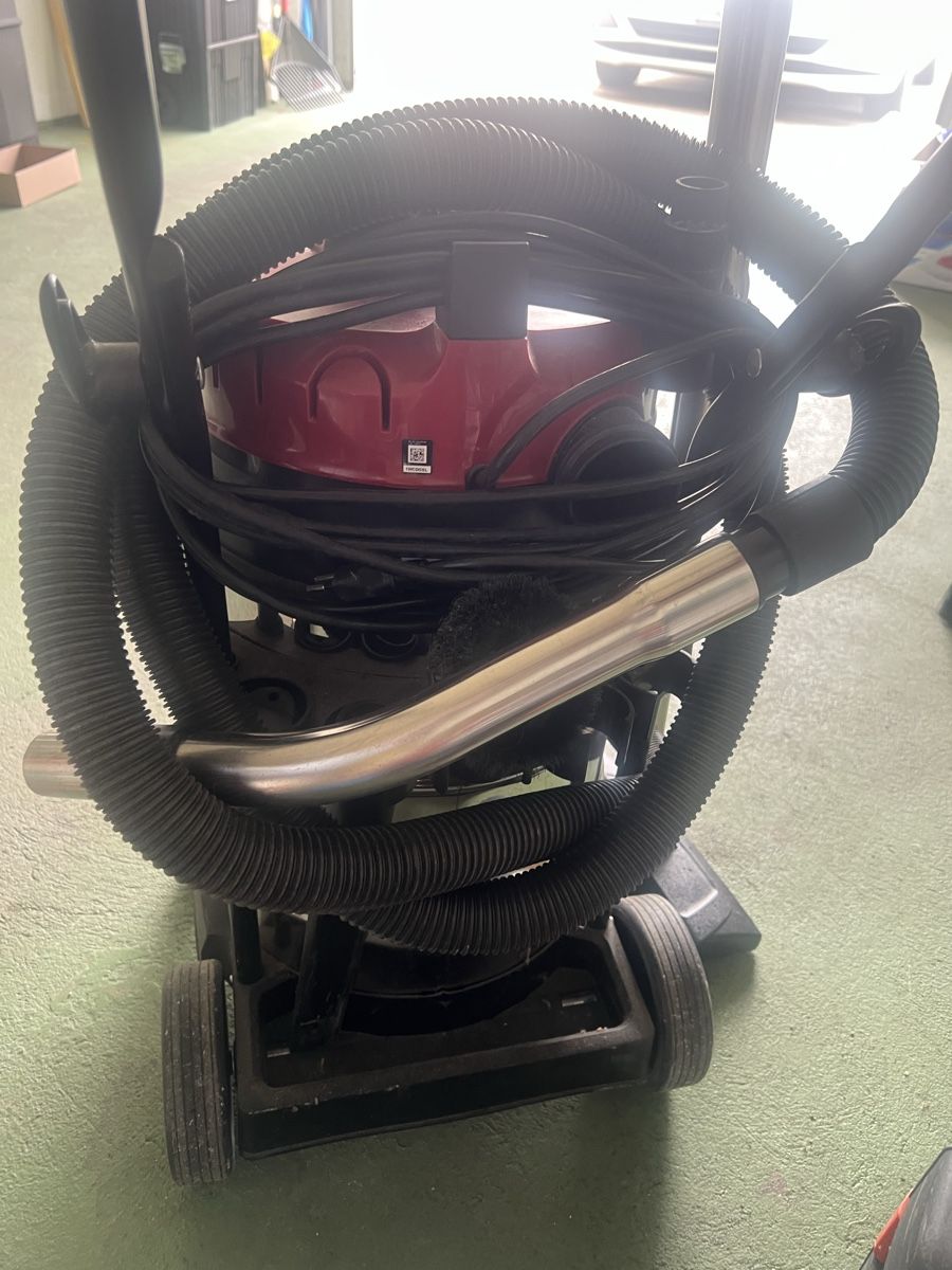 Aspirapolveri & Accessori: Aspiratore Einhell TC-VC 2230 SA con presa automatica – Usato da Rüti ZH venduto da Bello70 4