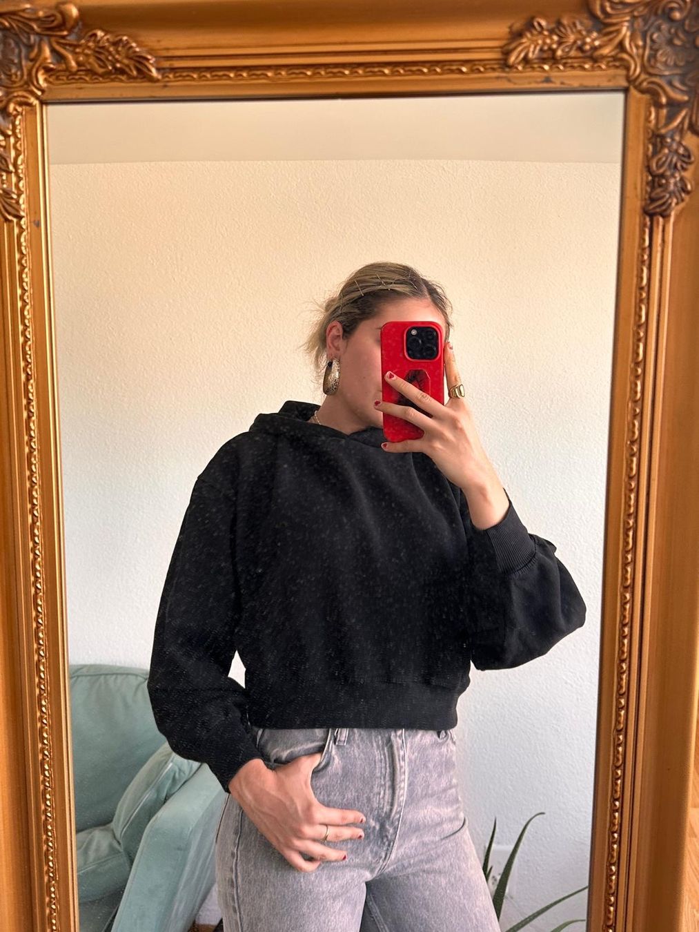 Maglioni & Felpe: Pull & Bear. Kurze Kapuze Sweat. Schwarz. Gr. S. – Usato da Zürich venduto da Sunnyflower97