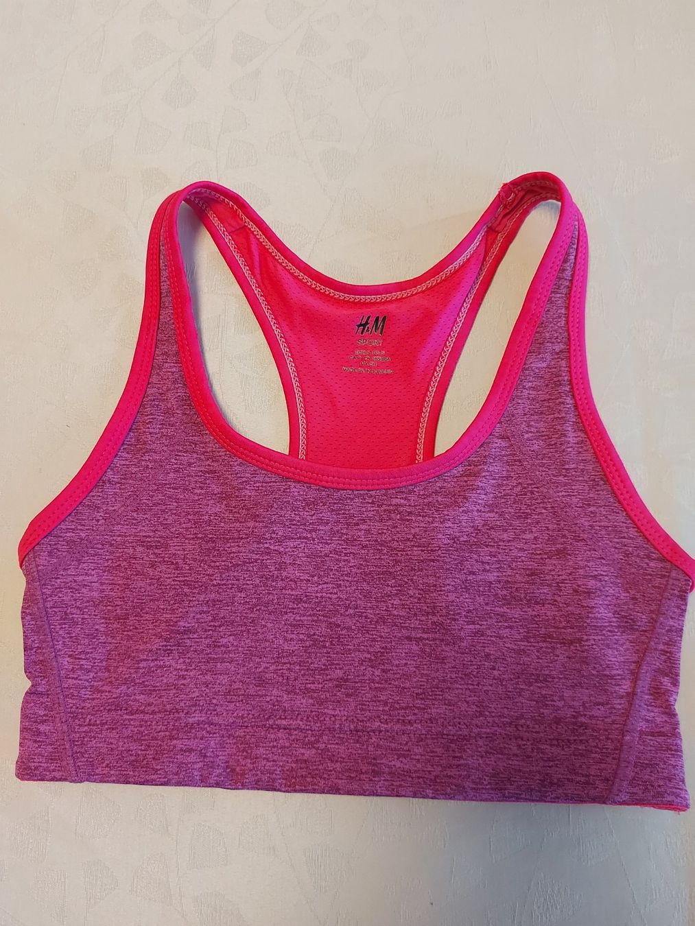 H&M Top: Sport-Top von H&M Gr. S – Usato da Brüttisellen venduto da kikaninchen79