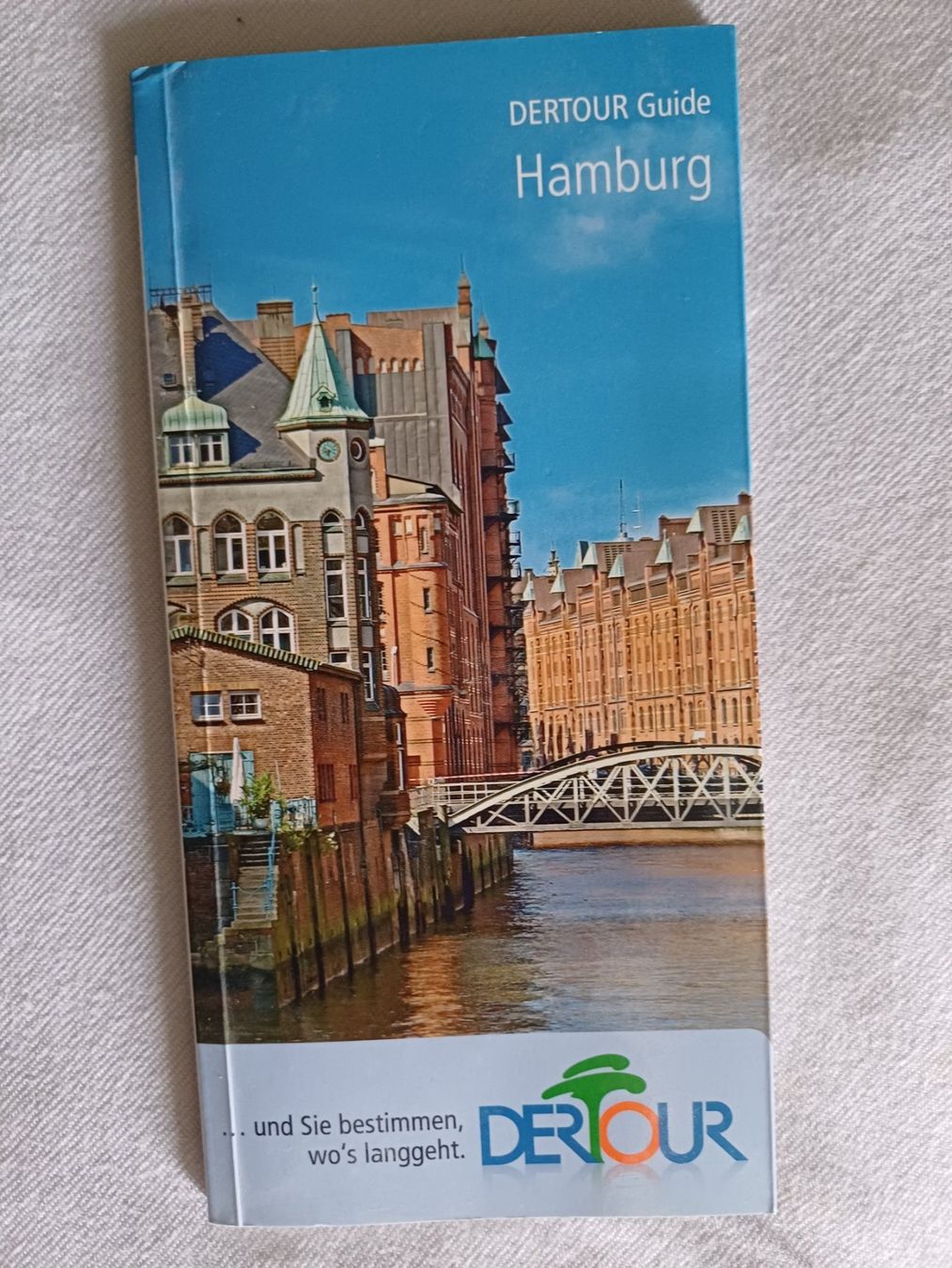 Libri: Dertour Reiseführer Hamburg im Taschenformat – Usato da Walenstadt venduto da emynmuil1
