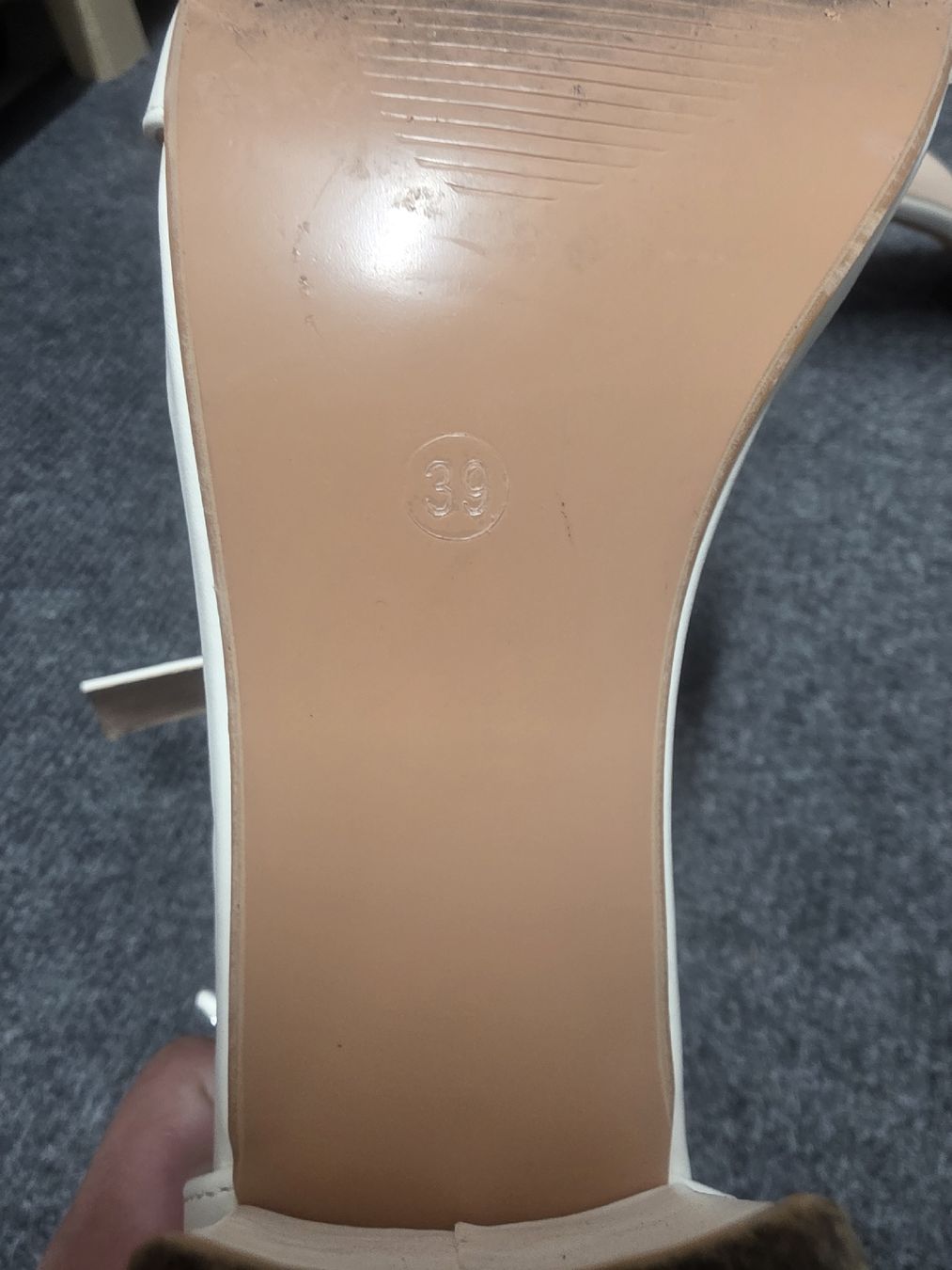 Damenschuhe: Sandales à talon blanc taille 39  – Neu (gemäss Beschreibung) aus Tecknau von Anadias 3