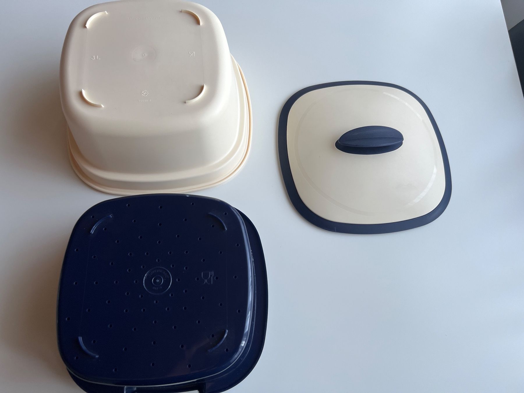 Tupperware Contenitori & Simili: Tupperware Salate oder Obst - Kühlschrankdose – Usato da Chur venduto da van_hnc6 3