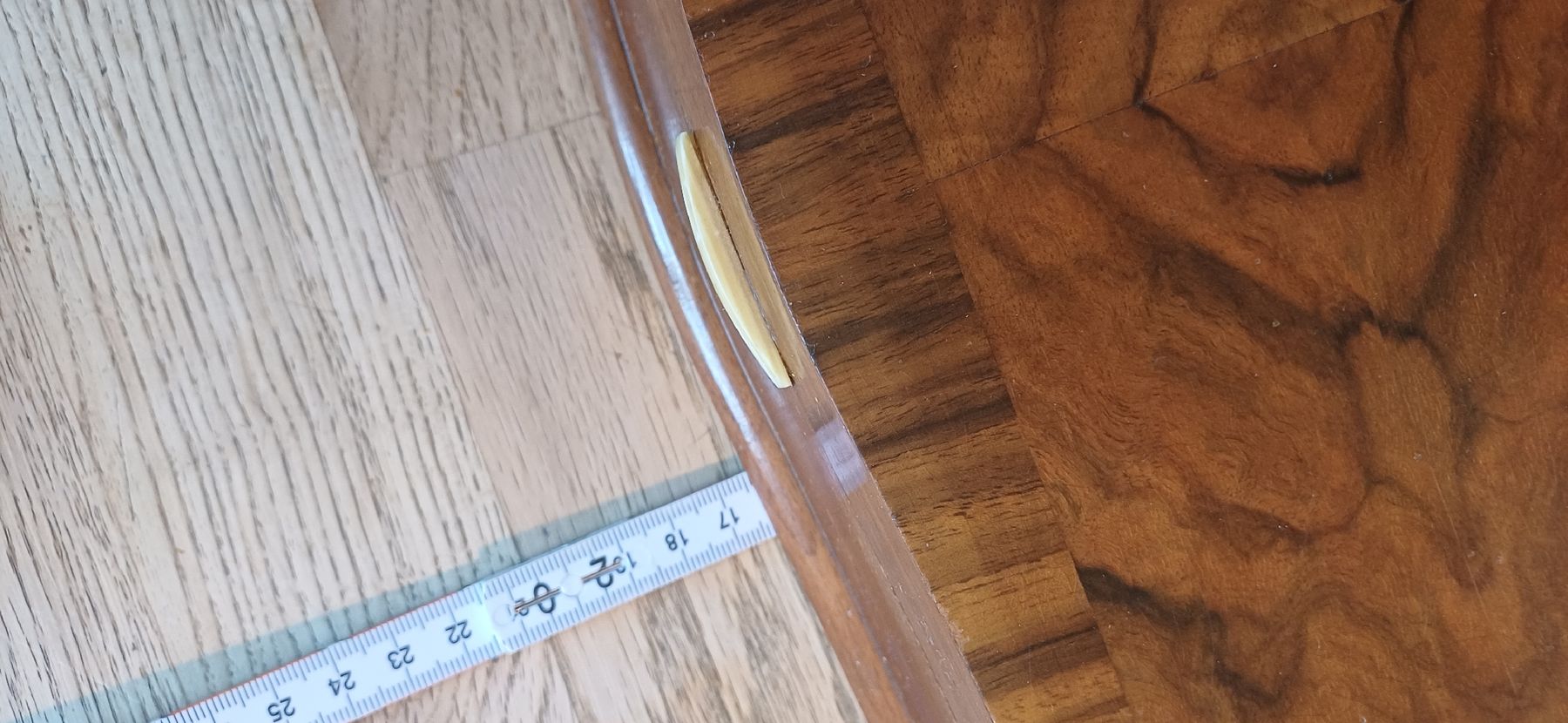 Articles en bois: Schöne Schatulle Nussbaum  – D'occasion à Flawil par Naphtali 9