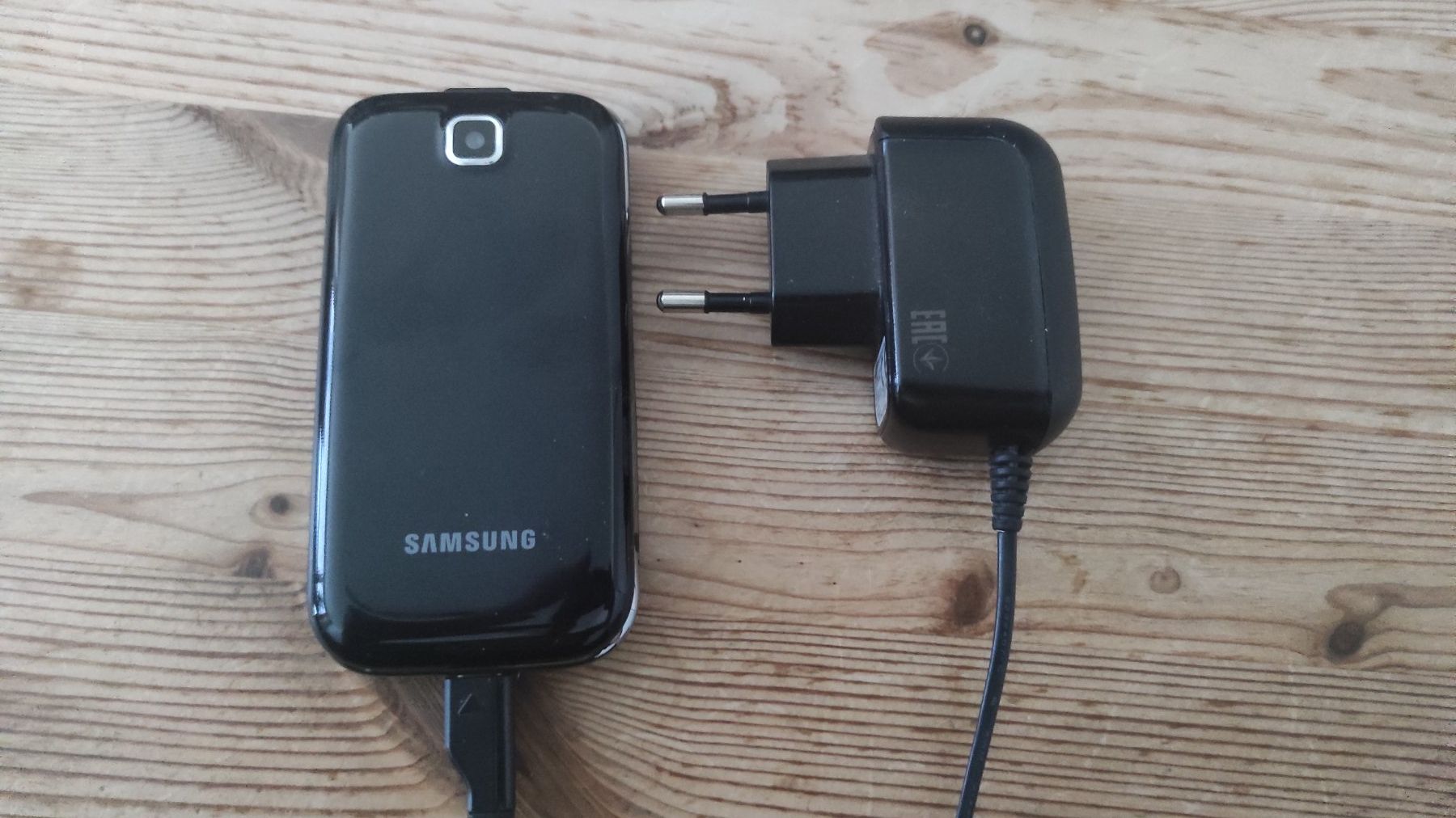 Samsung Telefoni cellulari / Smartphones: Siemens GT-C3595 Mobile Telefon – Usato da Kreuzlingen venduto da Dennis2004 4