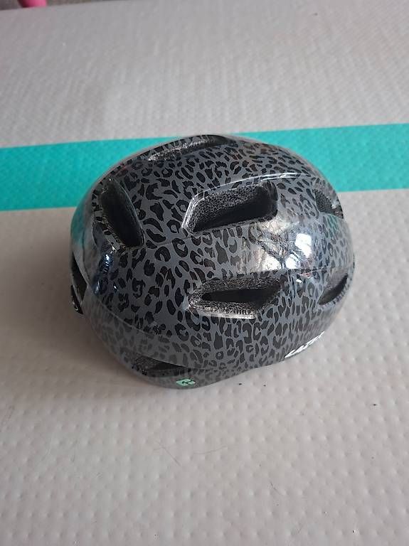 Helme: Kindevelohelm Lazer – Gebraucht aus Herisau von mon_xl6w