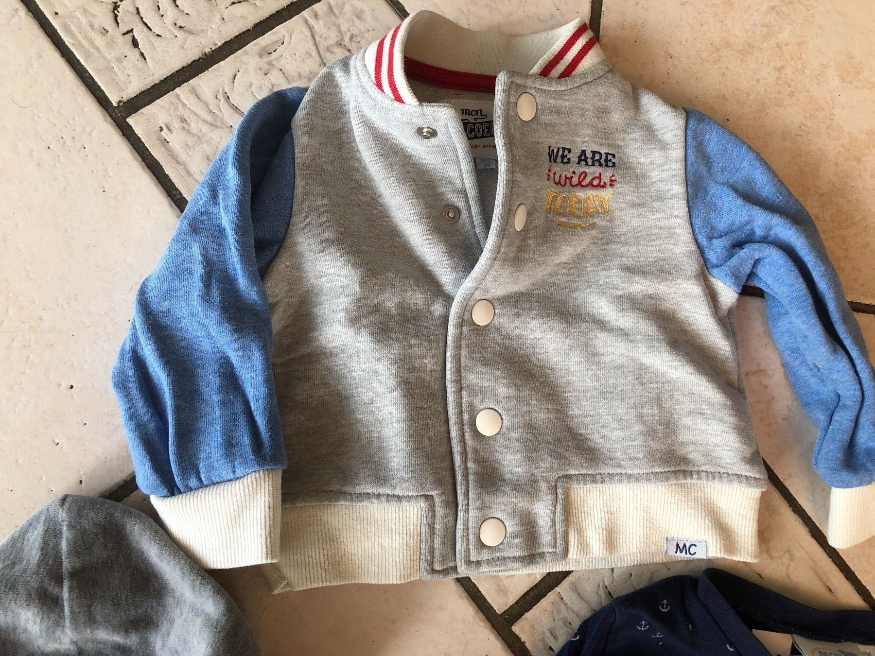 Lotti & Set di vestiti: Mon coeur/Manor Kleiderpaket Gr.74 – Usato da Obergerlafingen venduto da cabo4 3