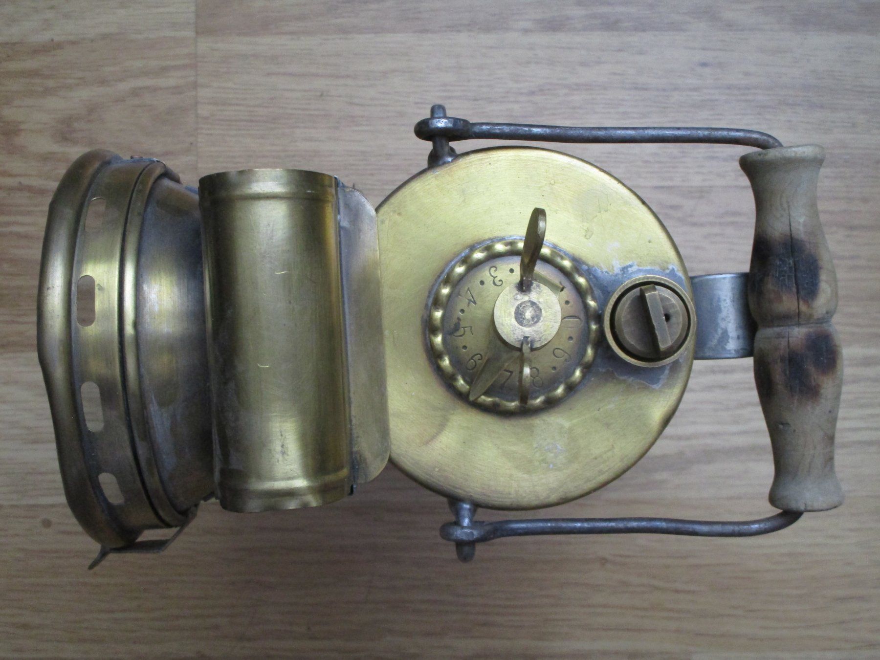 Lampes: Antike Karbitlampe  DECKER NEUCHATEL – D'occasion à Heimberg par Lupo57 5