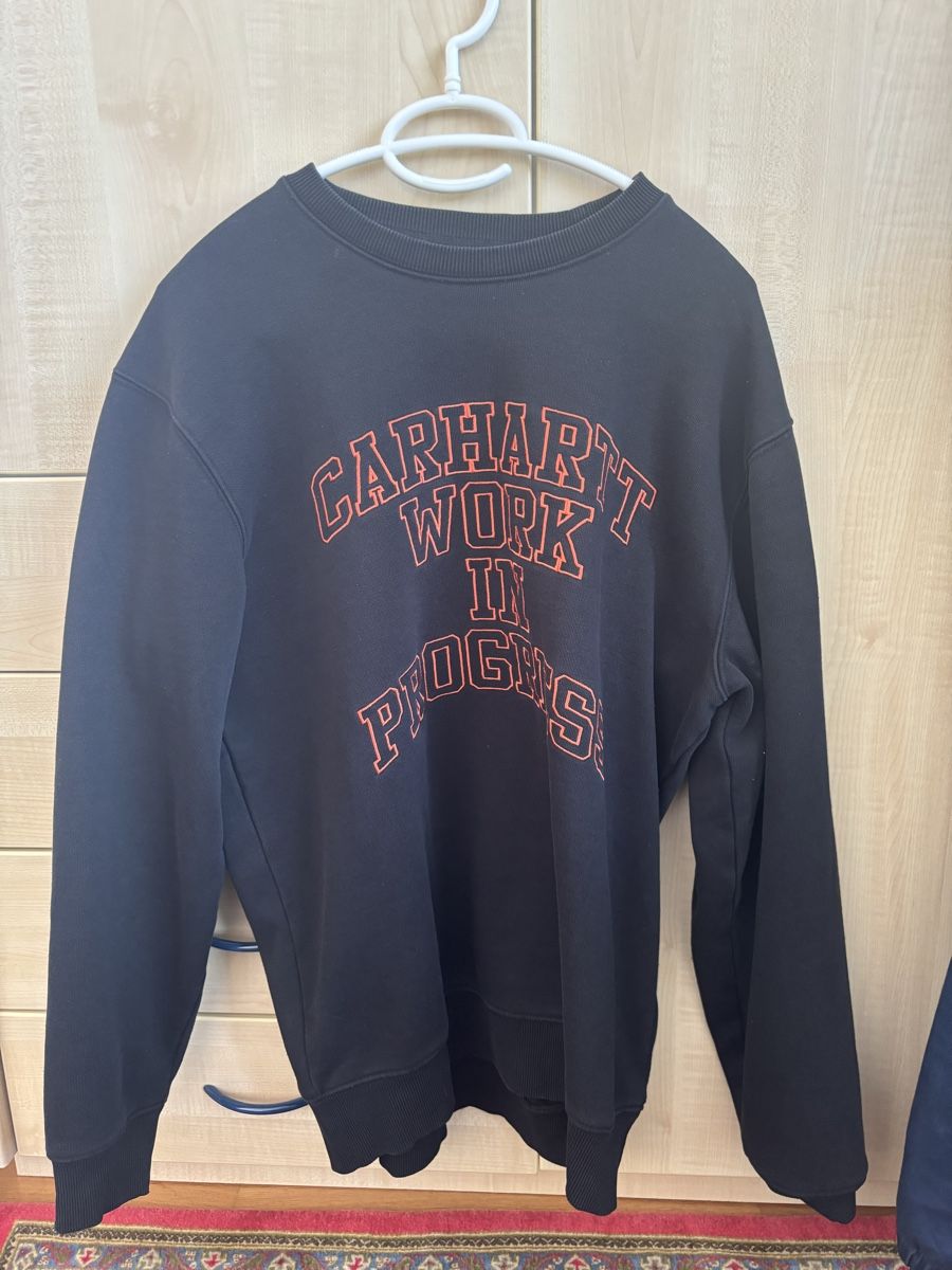 Carhartt Pulls & Sweat-shirts: Carhartt Sweater – D'occasion à Oberkirch LU par mri_8qpz