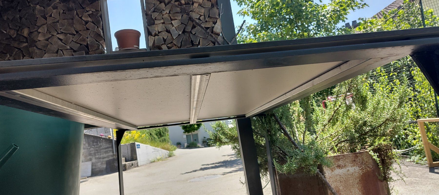 Tavoli: Stabiler Gartentisch Anthrazit / weiss 100 x 160 cm – Usato da Bülach venduto da Gilgenm 3