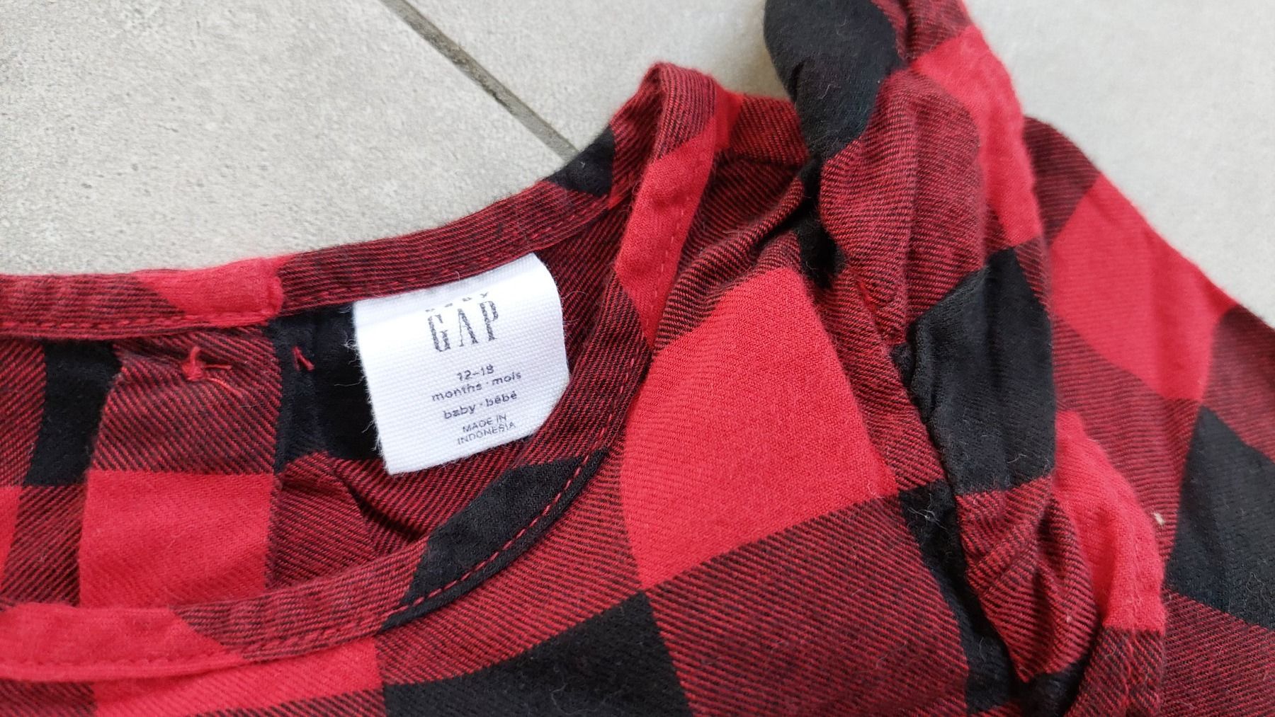 Gap Jumpsuits: Einteiler / Strampler von GAP Grösse 12 -18 M – D'occasion à Wiesendangen par troawus 3