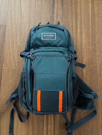 Dakine Drifter 14L Trink / Velo Rucksack