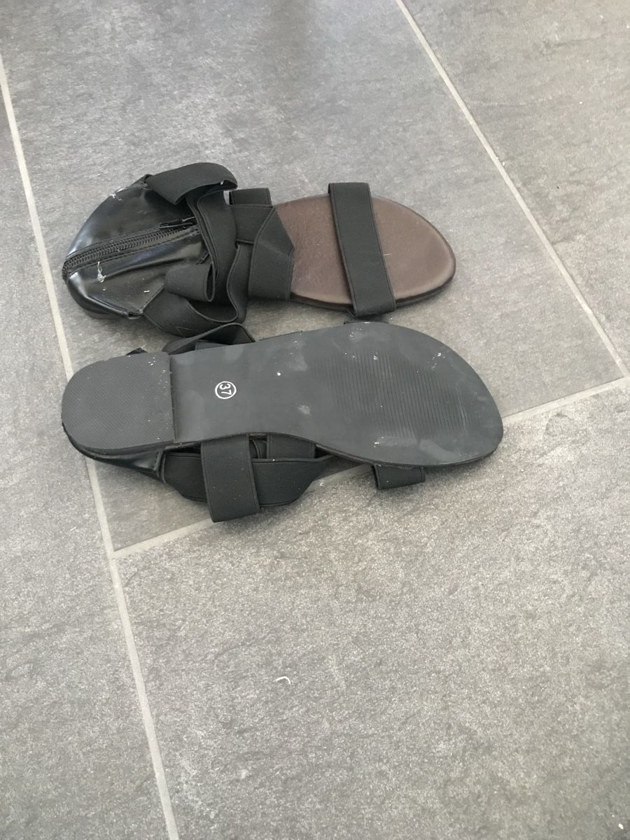 Chaussures femmes: Sandale – Neuf (Voir description) à Grand-Lancy par Didine015 1