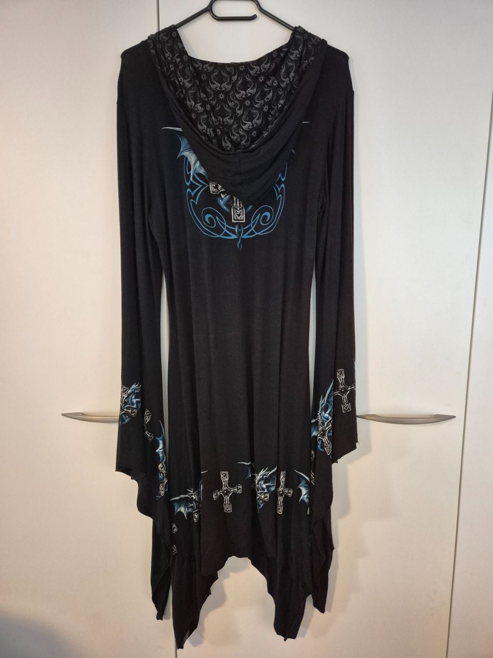 Kleider: Kleid mit Fledermausärmel – Gebraucht aus Rohrbach von Punisher_CVT 3