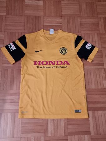 Miralem Sulejmani / Young Boys 2015-2016 Heimtrikot