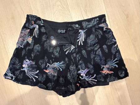 TOPSHOP Damen Shorts mit Muster Grösse 36/38