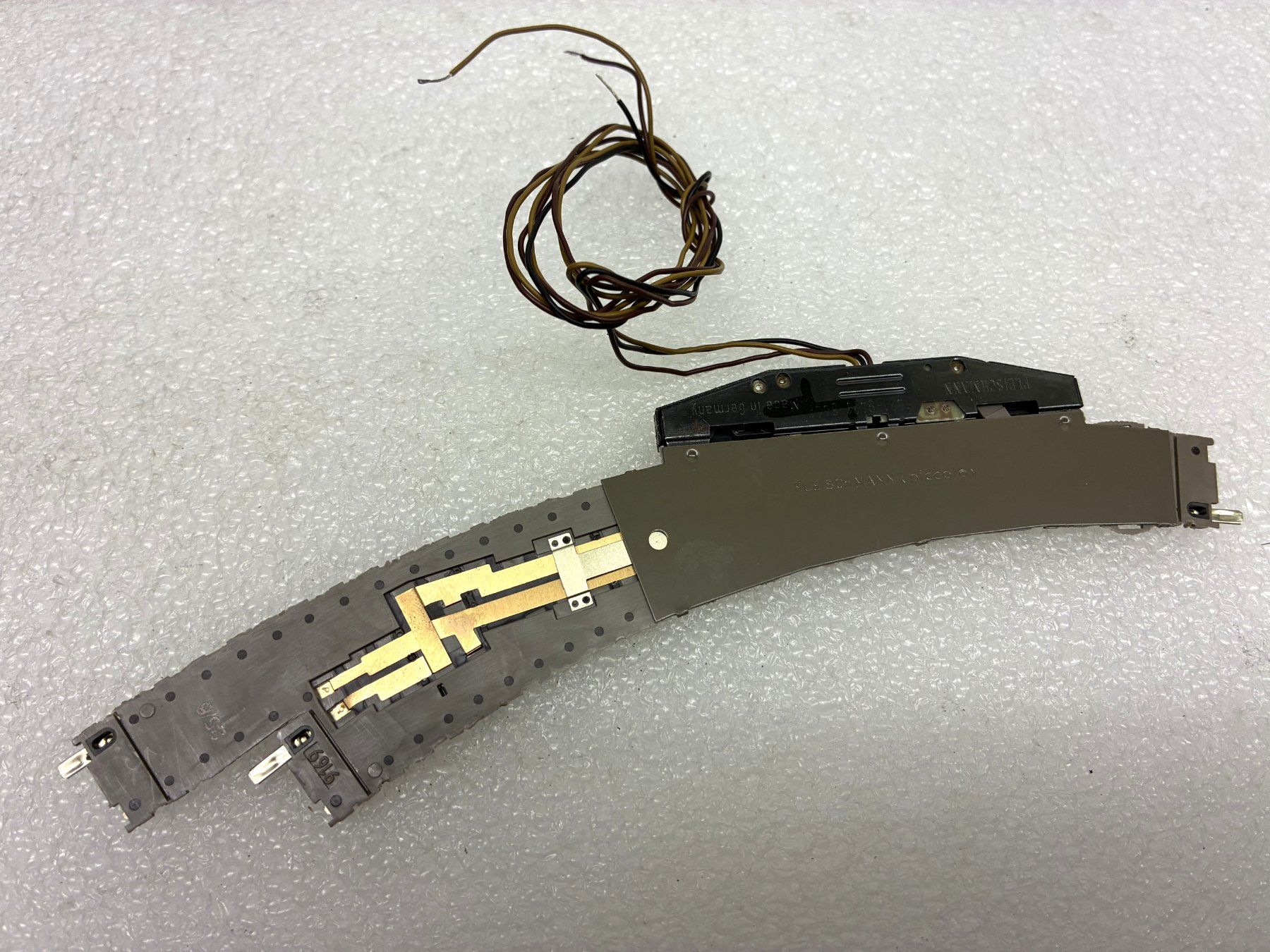 Fleischmann Modelleisenbahnen: Fleischmann 9169 N: elektrische Bogenweiche rechts - geprüft – Gebraucht aus Thun von retoolinoo 1