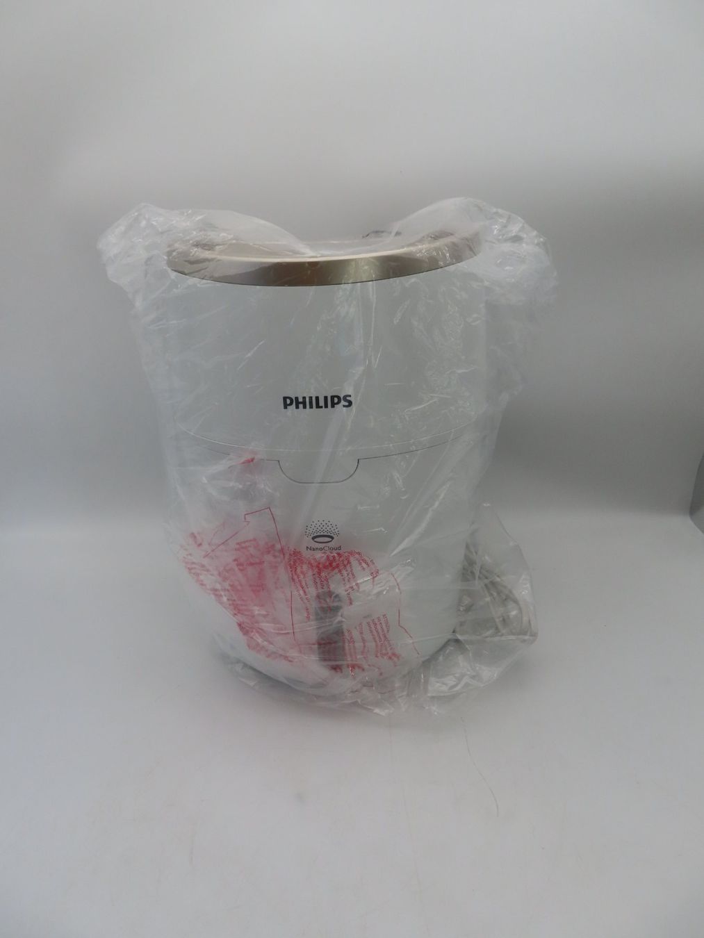 Philips Luftbefeuchter: Luftbefeuchter Philips 2000 series HU4811 – Neu (gemäss Beschreibung) aus Reinach BL von WBZ-Flohmarkt 1