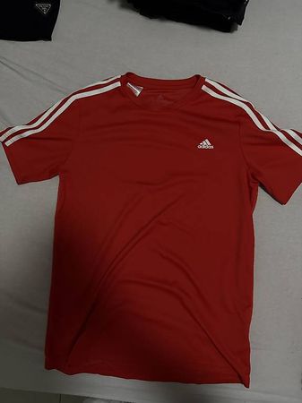 T-Shirt Sportiva Adidas Rossa 3-Stripes  Taglia 15-16 Anni