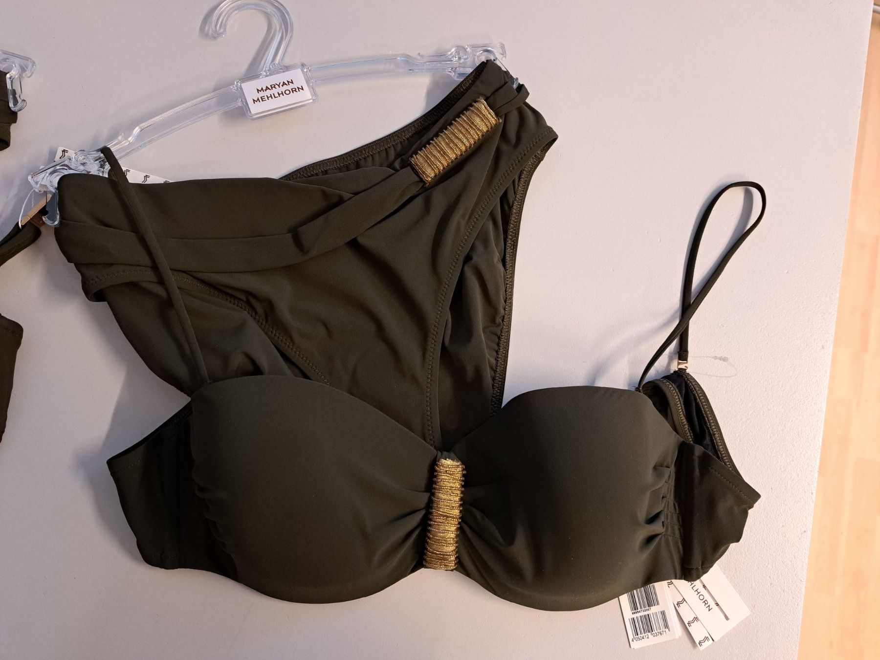 Costumi da bagno & Bikini: Bikini 44 C Maryan Mehlhorn – Nuovo (secondo la descrizione) da Gams venduto da inf_lj66