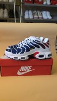 Nike TN Air Max Plus Paris Grösse 42 NEU 