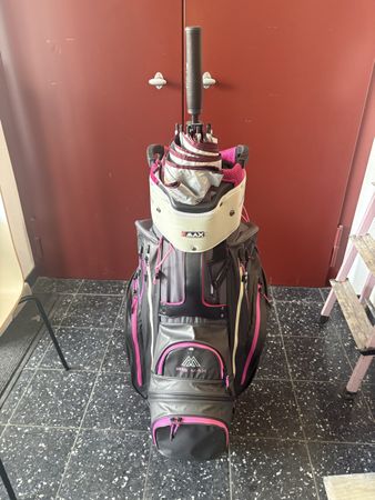 Damen Golfbag BIG MAX DRY LITE SPORT 14.0 mit Schirm