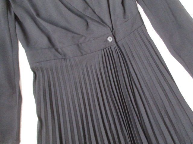 Sandro Kleider: SANDRO - Plissee Wrapover Kleid Schwarz Gr. 36 D – Gebraucht aus Wetzikon ZH von icewear 6
