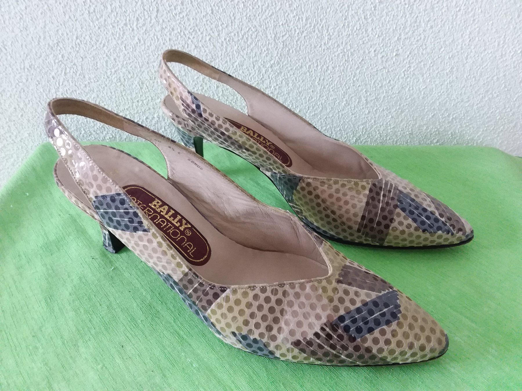 Bally Chaussures femmes: BALLY Vintage Pumps, Gr 6,5 / 39,5 – D'occasion à Uitikon Waldegg par Risibisi7 2
