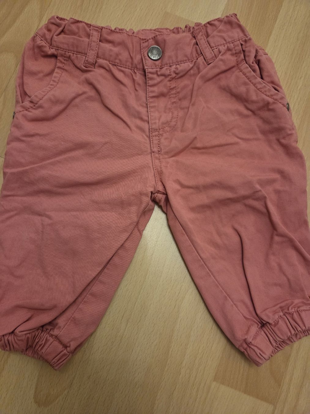Kleiderpakete & -sets: Hose/Shorts Set für Mädchen, Gr. 68 – Gebraucht aus Staad SG von wk100 4