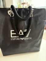 Original Schwarze Emporio Armani EA7 Handtasche, Top Zustand