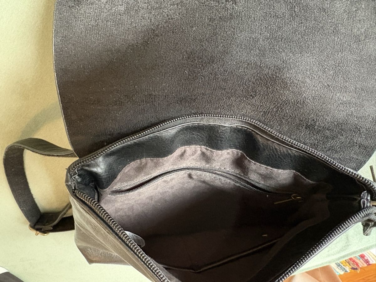 Rucksäcke: Sac à dos cuir noir – Neu (gemäss Beschreibung) aus Genève von Bouux 2