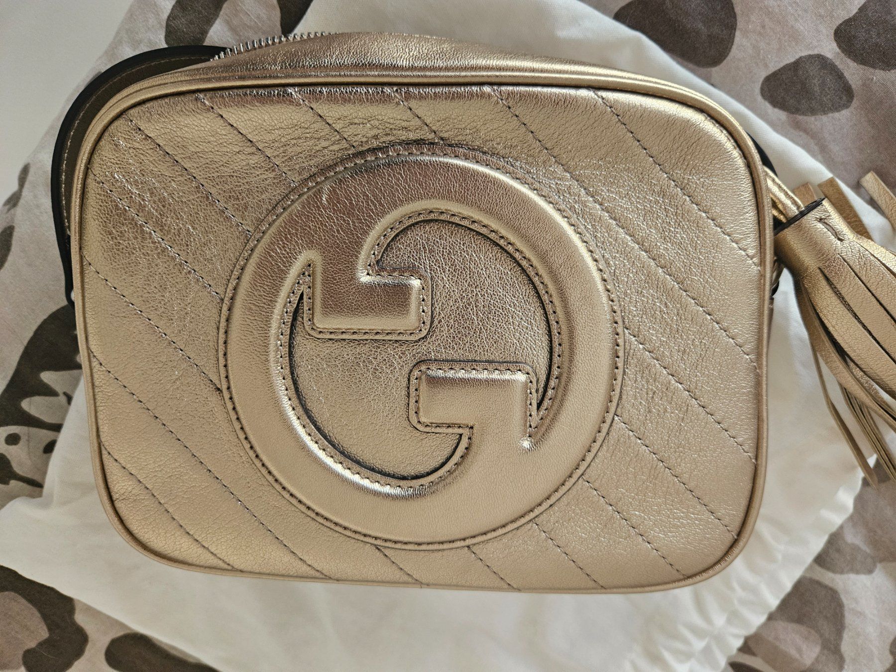 Gucci Taschen für Damen: Sac Gucci Soho doré – Gebraucht aus Sugiez von Diane.A 6