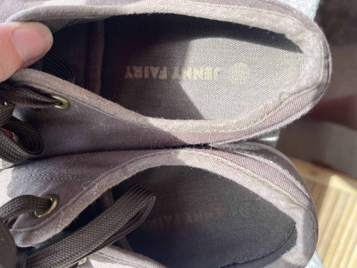 Scarpe da donna: Turnschuhe gr.38,5 – Usato da Bern venduto da UA_dream 2
