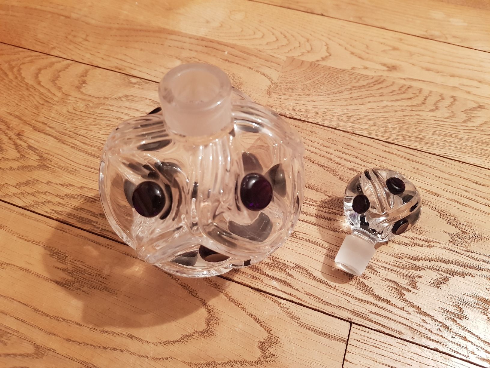 Lalique Caraffe: Karaffen-Set von Lalique Paris – Nuovo e nell'imballaggio originale da Bern venduto da Sunset91 1