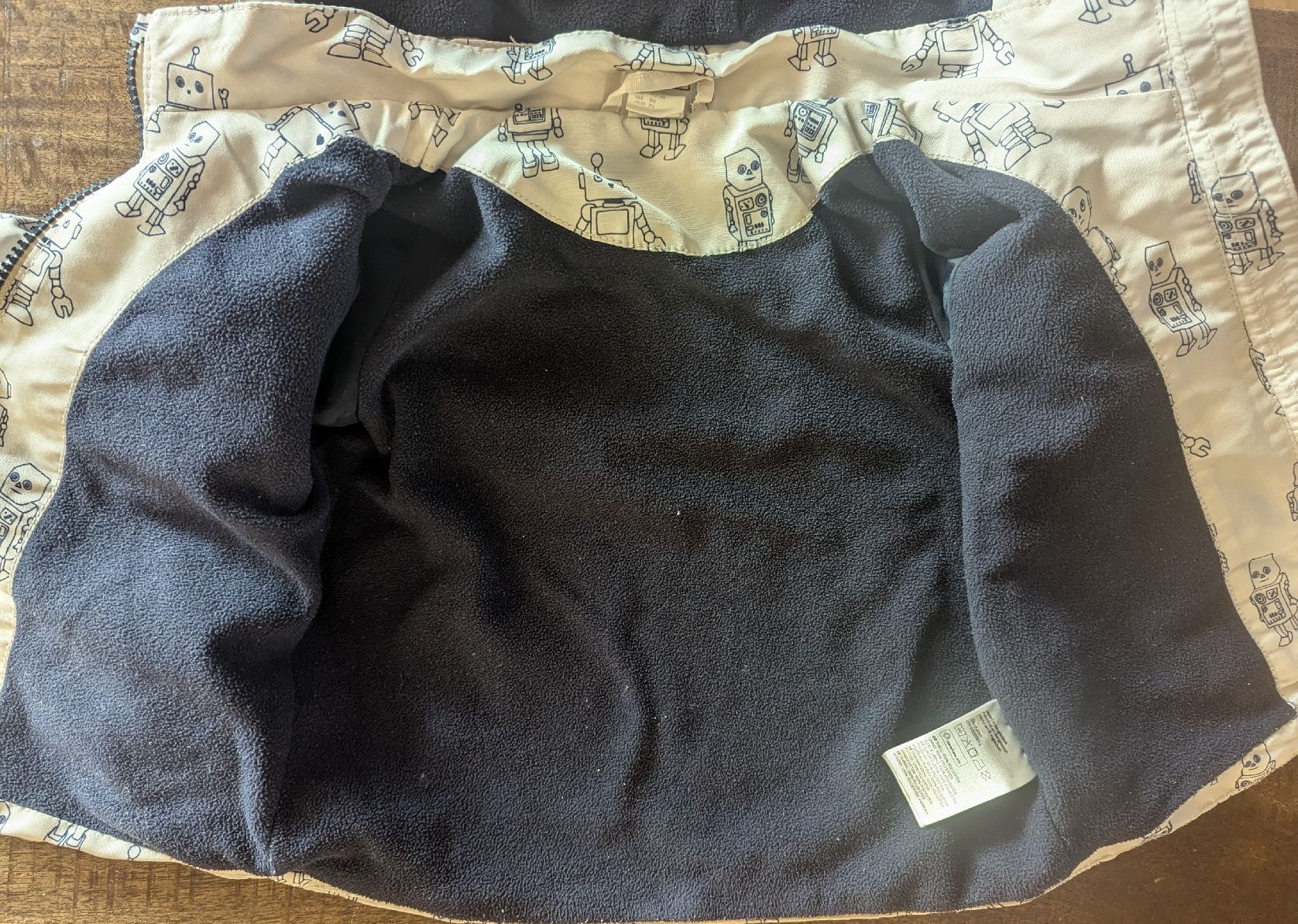 H&M Giacche & Cappotti: Jungenjacke mit Robotern, 86 cm, H&M – Usato da Zofingen venduto da Droni_A 2