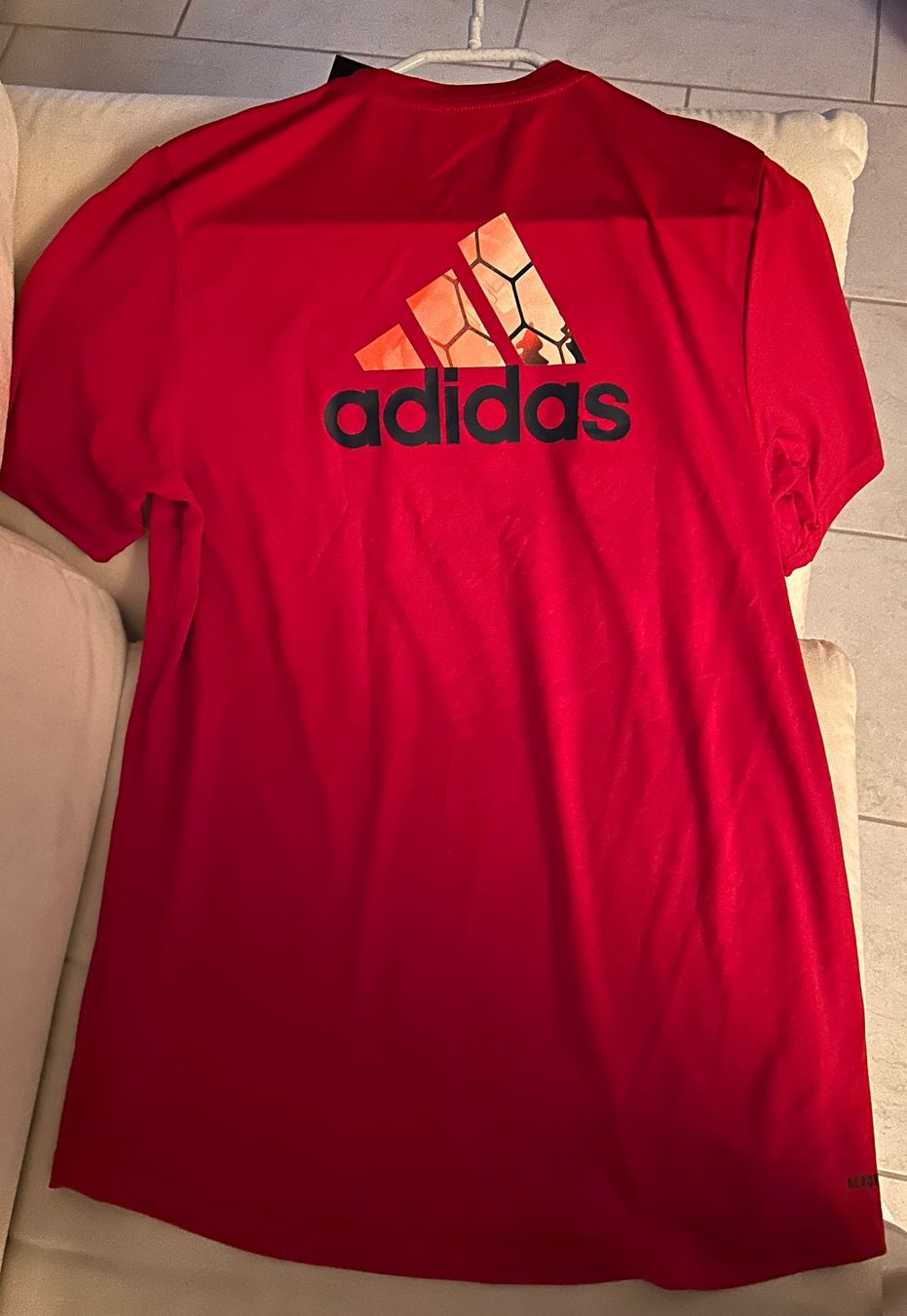 Adidas T-shirt: T-Shirt Adidas große M – Nuovo e nell'imballaggio originale da Freienbach venduto da mar_rvc6 1