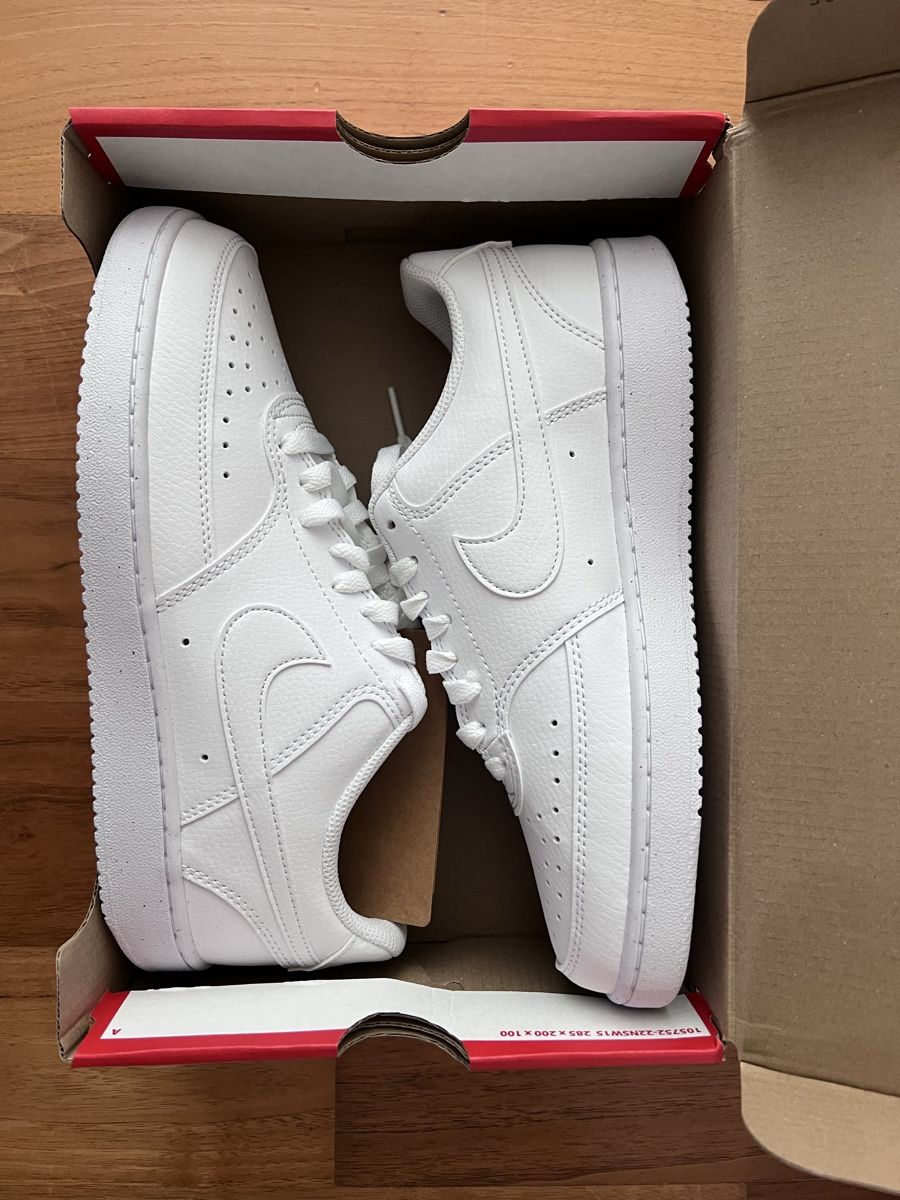 Nike Scarpe da uomo: Nike Sneaker NEU!! Gr.40 – Nuovo e nell'imballaggio originale da Wil SG venduto da ooMariposaoo 1