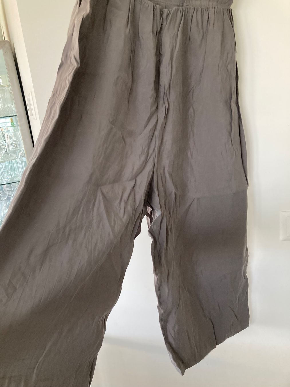 Asos Tute: Asos Umstands-Jumpsuit Gr 36/S grau – Usato da Stäfa venduto da elog 1