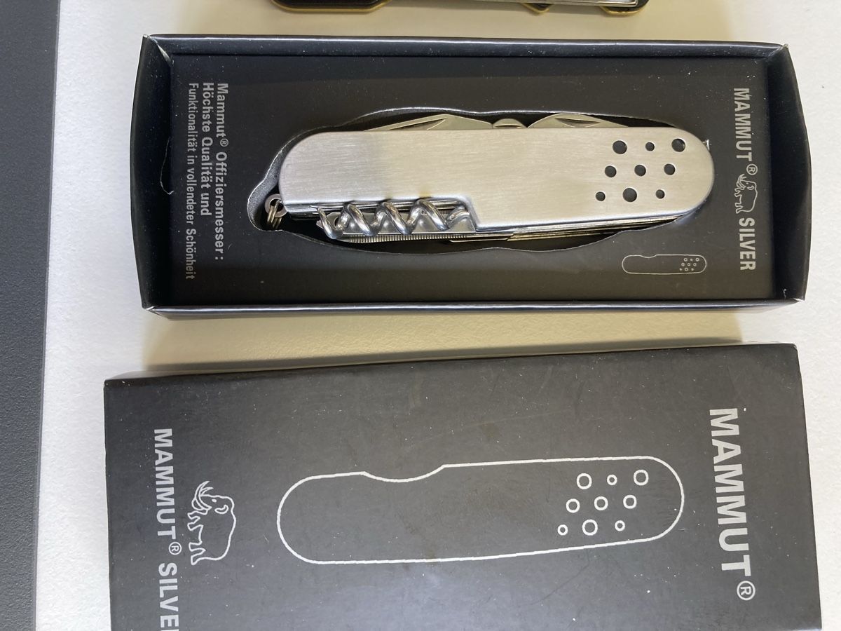 Dewalt Tous les outils: Multitool DEWALT und Mammut Messer Silver neu – D'occasion à Niederuzwil par Miami1999 2
